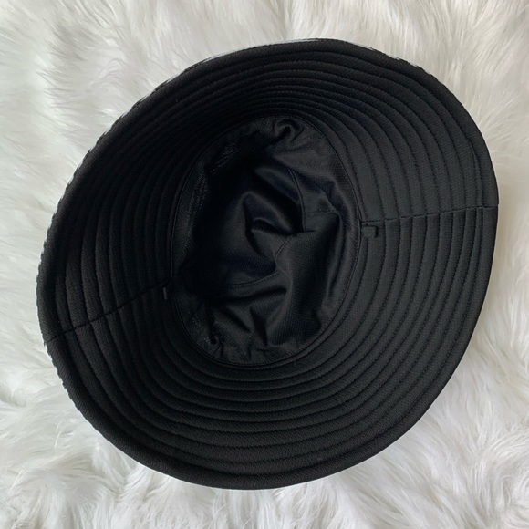 New Sun Hat - Picture 2 of 3